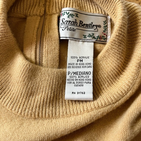 Sarah Bentley vintage PM Petite Medium Camel Colored Sweater Soft - Picture 2 of 5